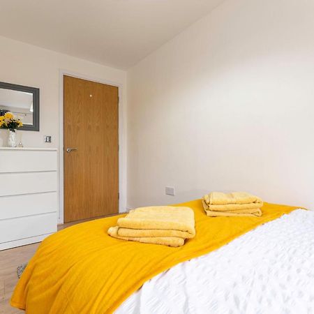 קובנטרי Riley House Spacious City Apartment מראה חיצוני תמונה