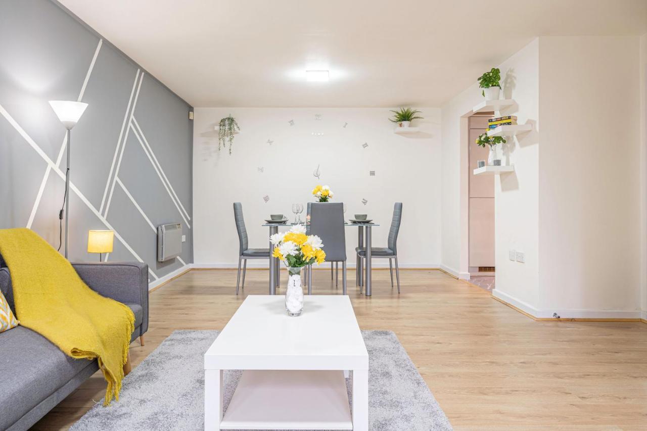 קובנטרי Riley House Spacious City Apartment מראה חיצוני תמונה