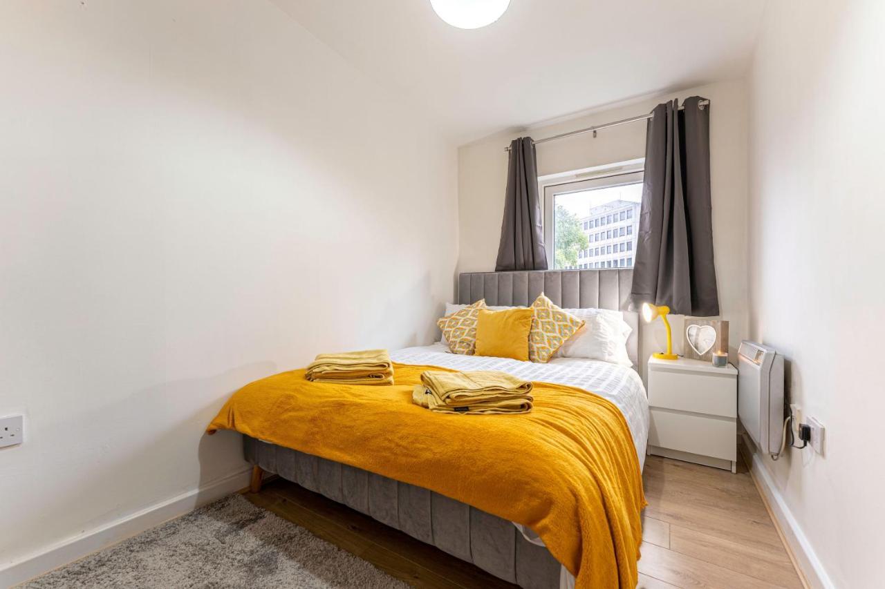 קובנטרי Riley House Spacious City Apartment מראה חיצוני תמונה