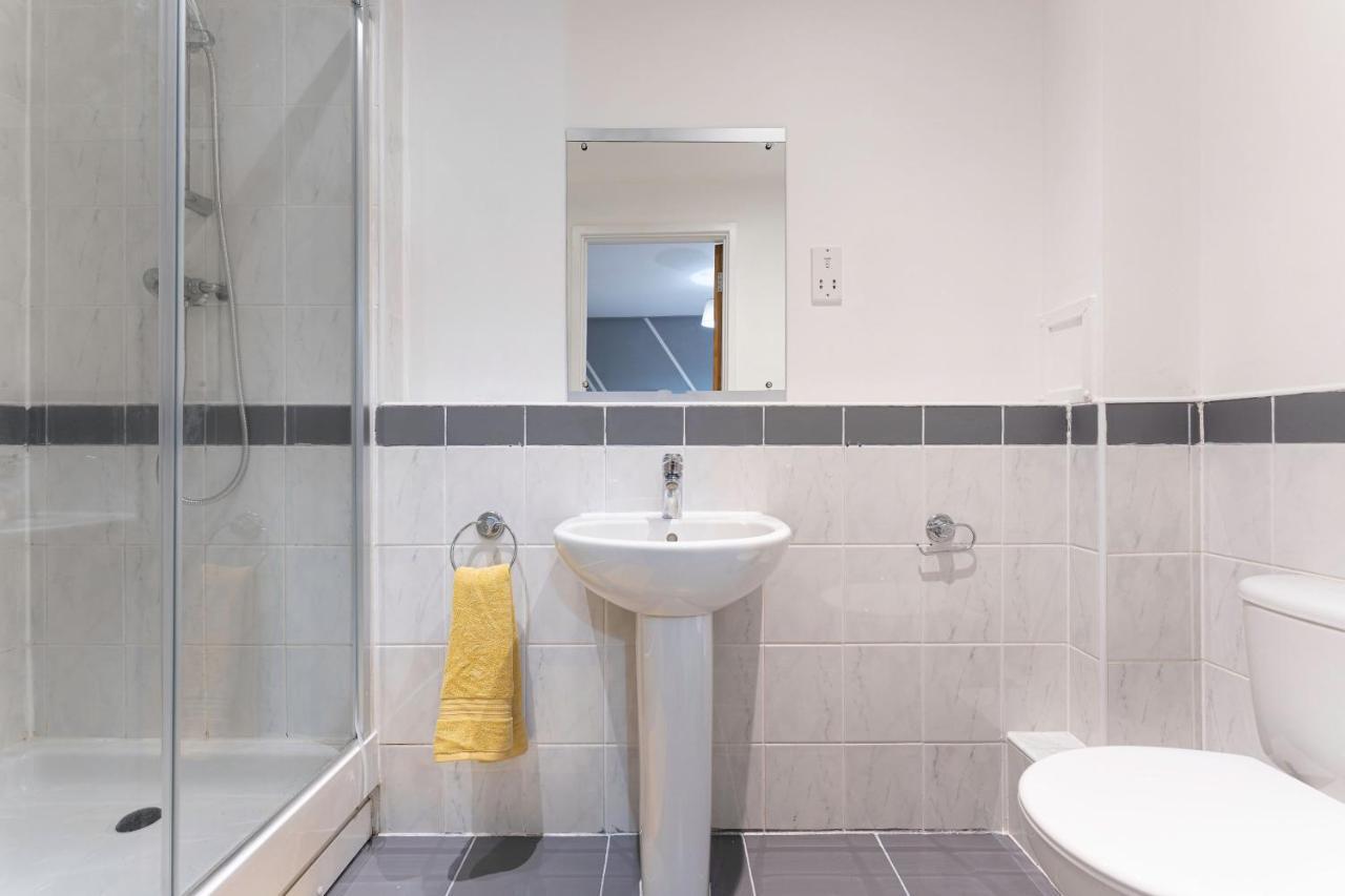 קובנטרי Riley House Spacious City Apartment מראה חיצוני תמונה