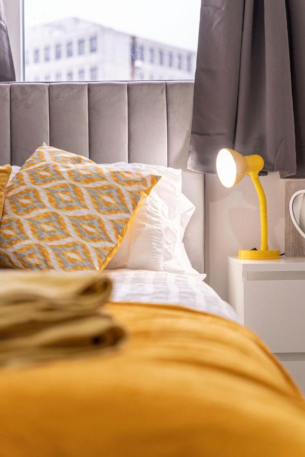 קובנטרי Riley House Spacious City Apartment מראה חיצוני תמונה